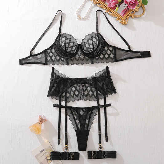 Klouvur Luxe: Lingerie